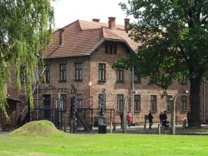 minicamper-auschwitz-dag2-01